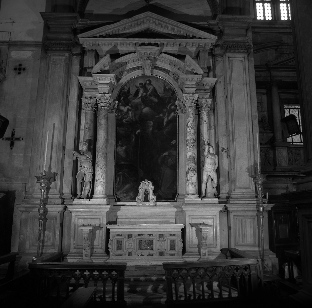 altare - a edicola di Vittoria Alessandro (sec. XVII)