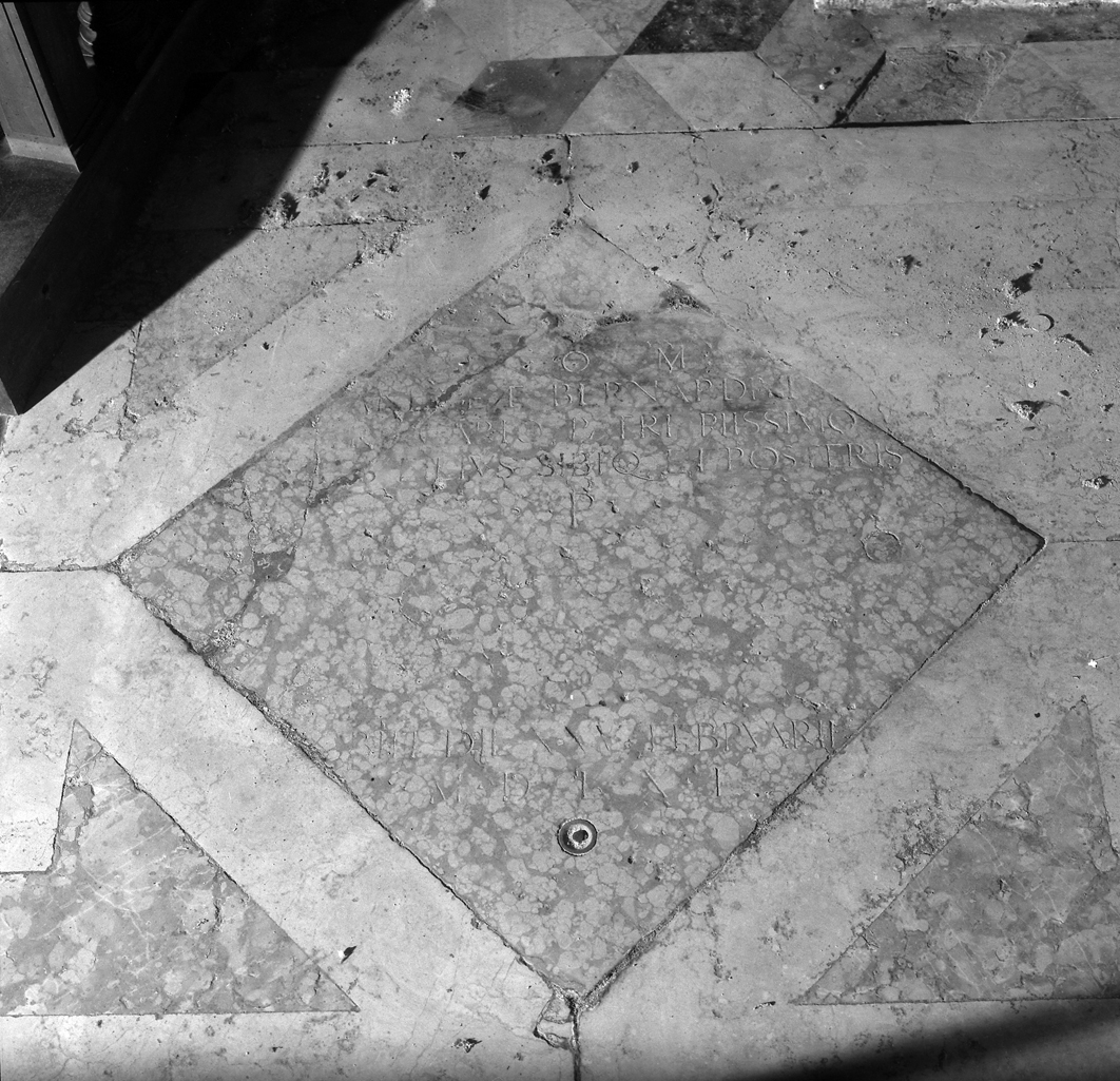 lapide tombale - bottega veneta (sec. XVI)