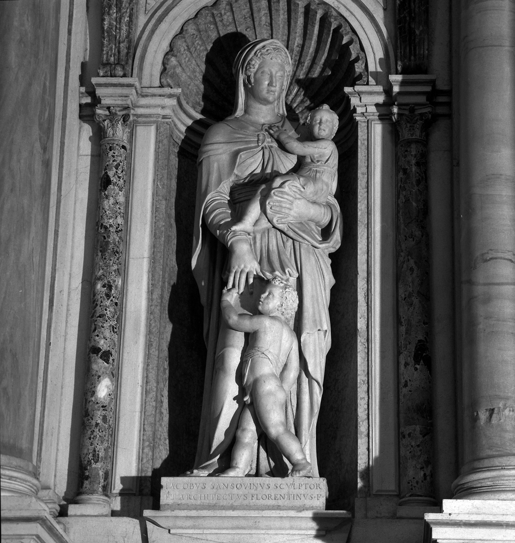 Carità (statua) di Tatti Jacopo detto Jacopo Sansovino (sec. XVI)