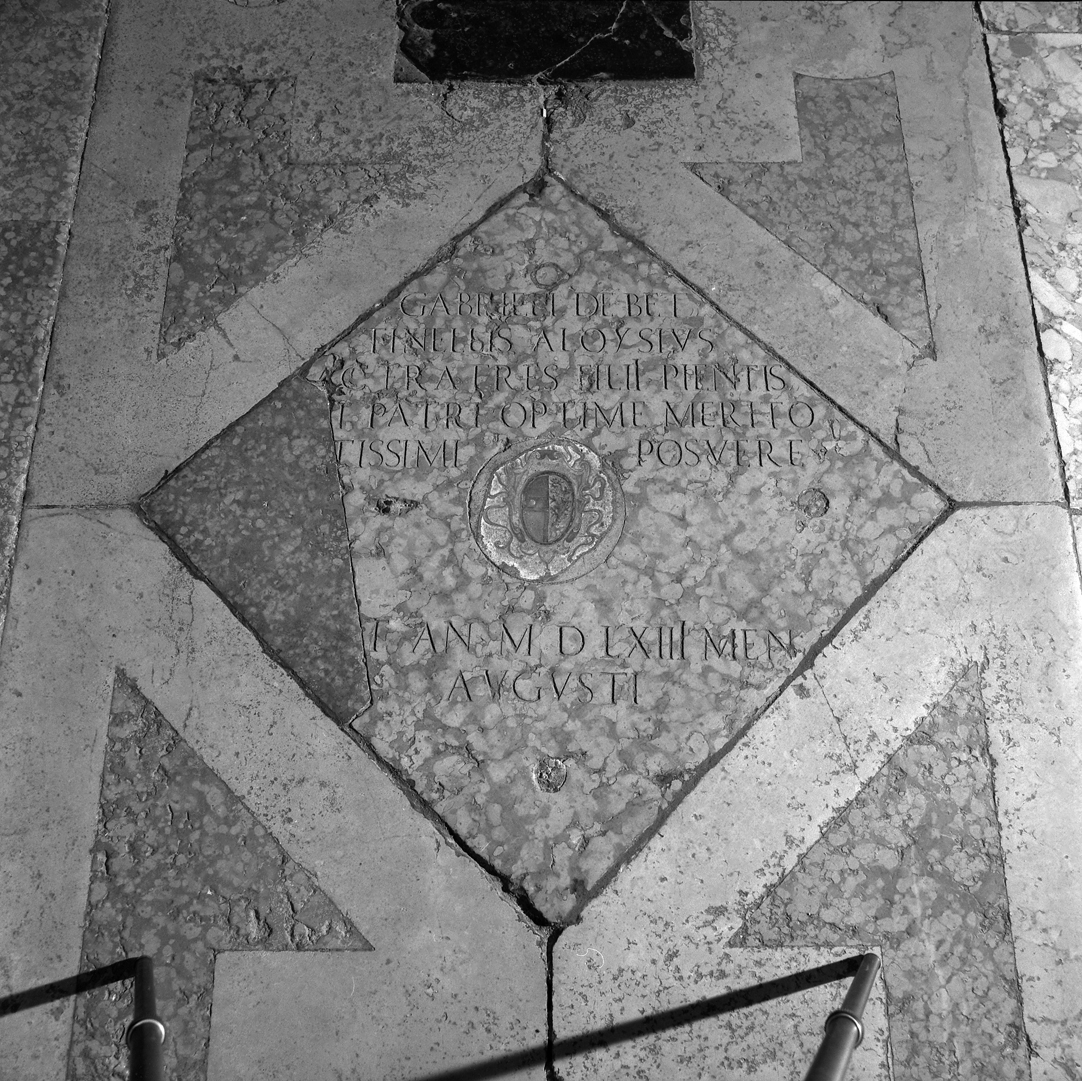 lapide tombale - bottega veneta (sec. XVI)