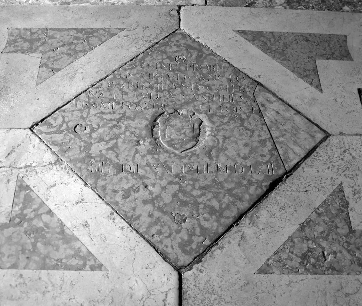 lapide tombale - bottega veneta (sec. XVI)