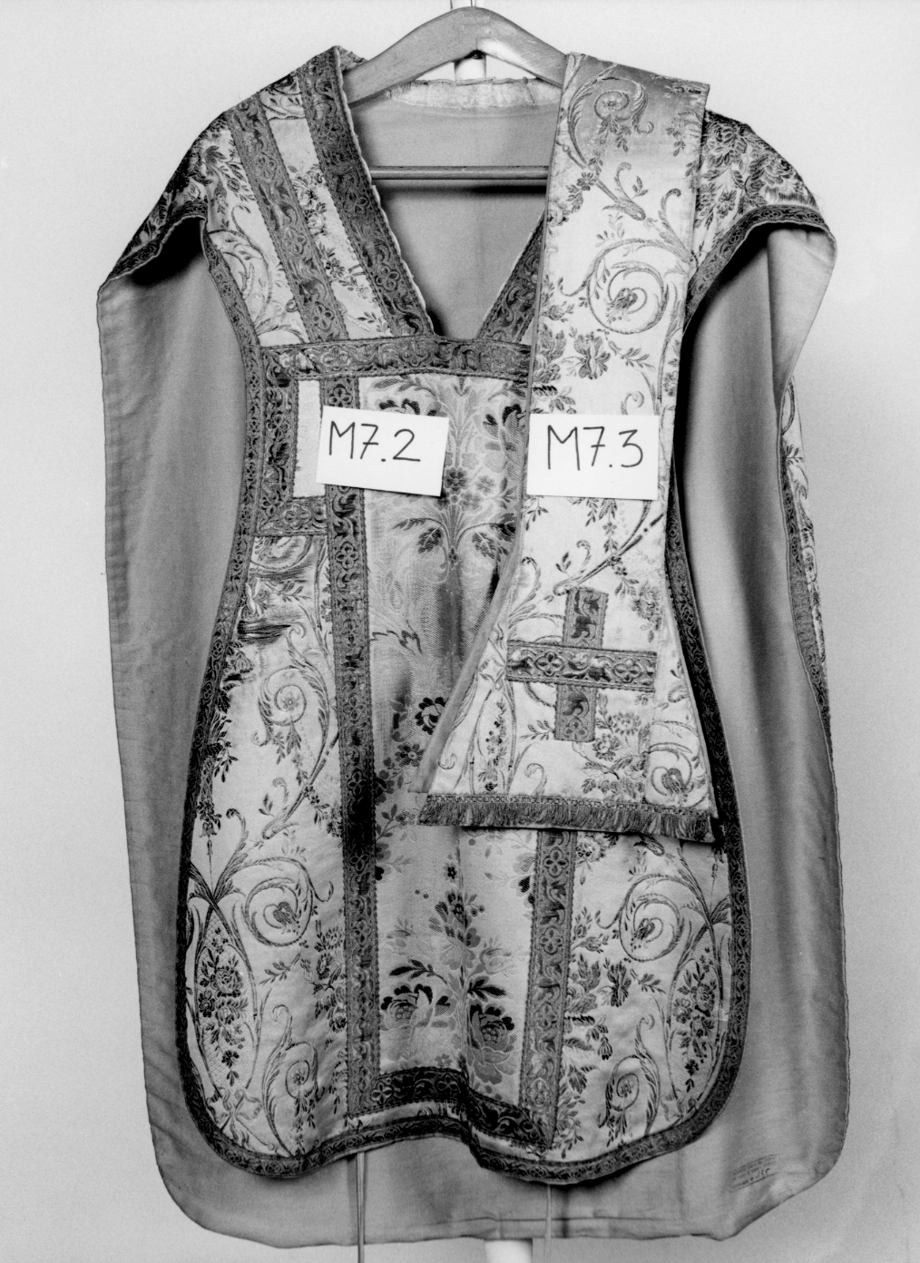 pianeta, elemento d'insieme - manifattura veneta (seconda metà sec. XIX)