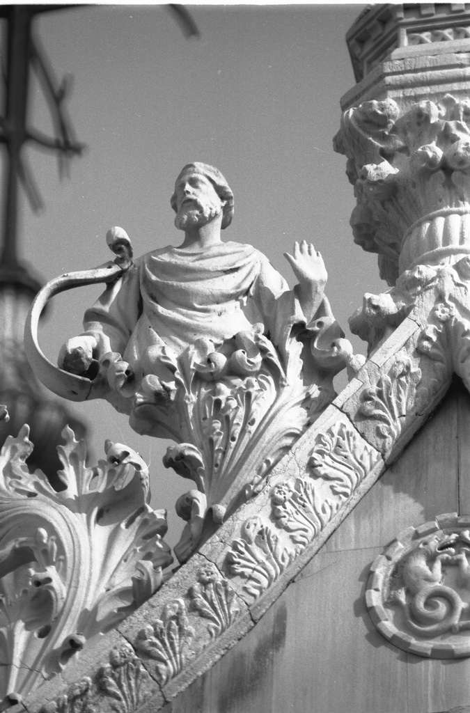 profeta (scultura, elemento d'insieme) - ambito veneto (prima metà sec. XV)