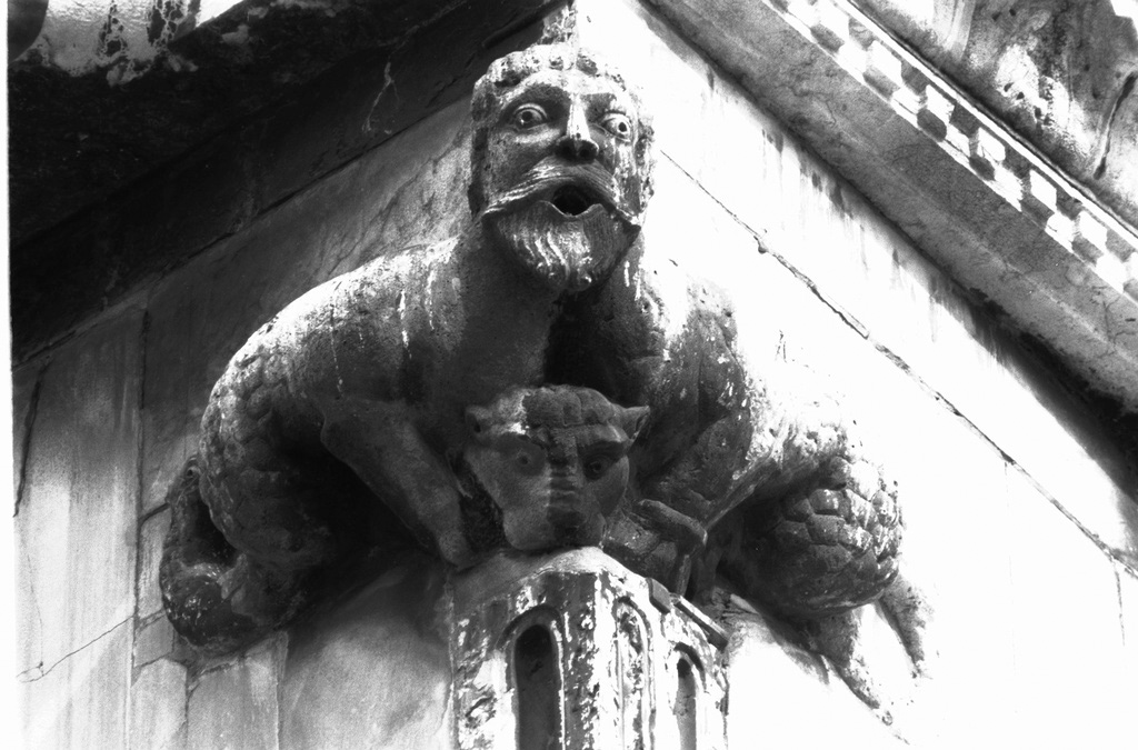 protome - ambito veneto (sec. XII)