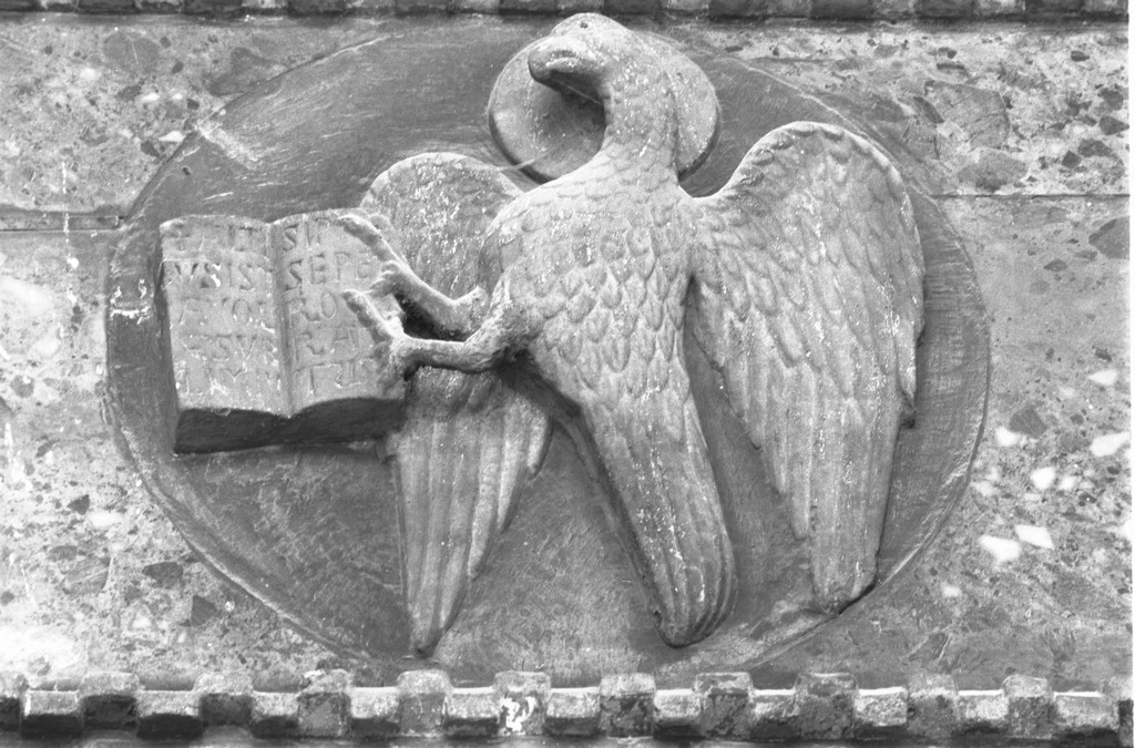 simbolo di San Giovanni Evangelista: aquila (rilievo) di Maestro dell'Ercole (bottega) (metà sec. XIII)