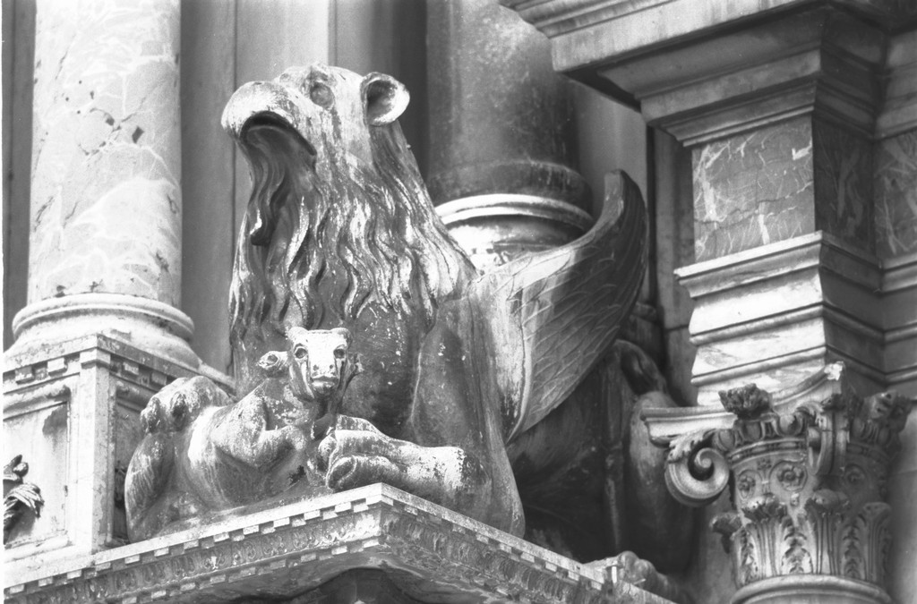 grifo (scultura) - ambito veneto (metà sec. XIII)