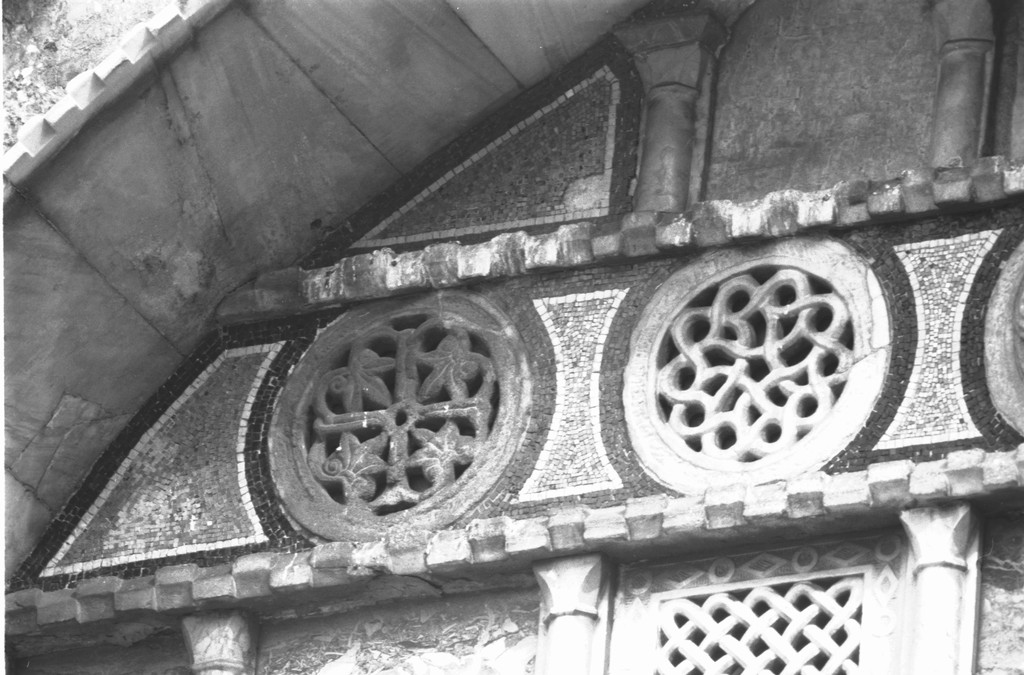 finestrella - ambito veneziano (sec. XII)