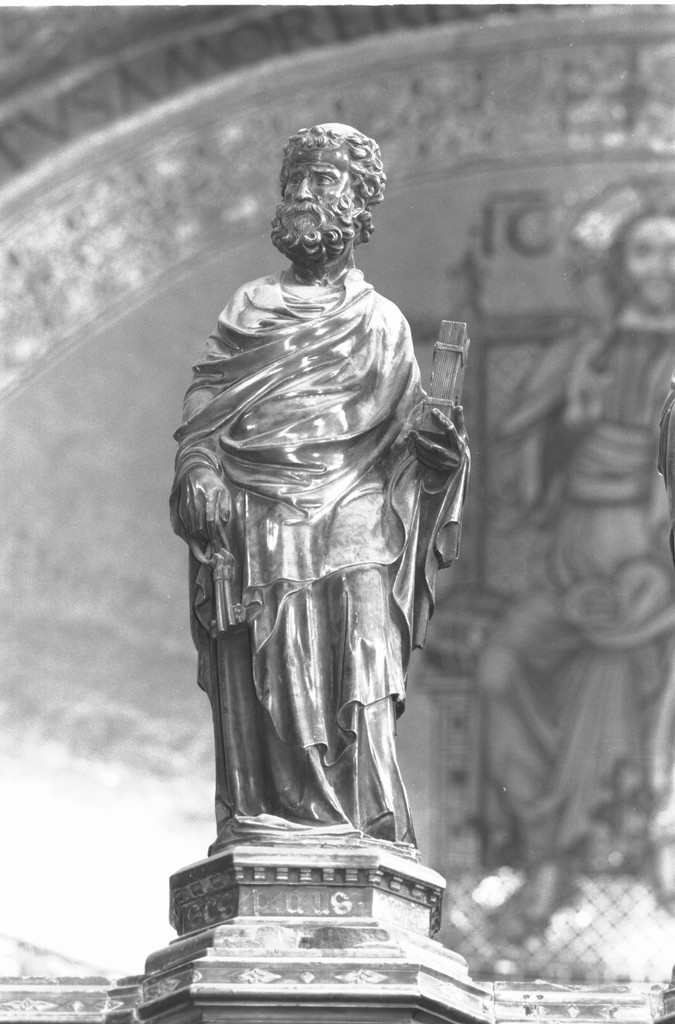 San Pietro (scultura, elemento d'insieme) di Dalle Masegne Jacobello, Dalle Masegne Pierpaolo (sec. XIV)