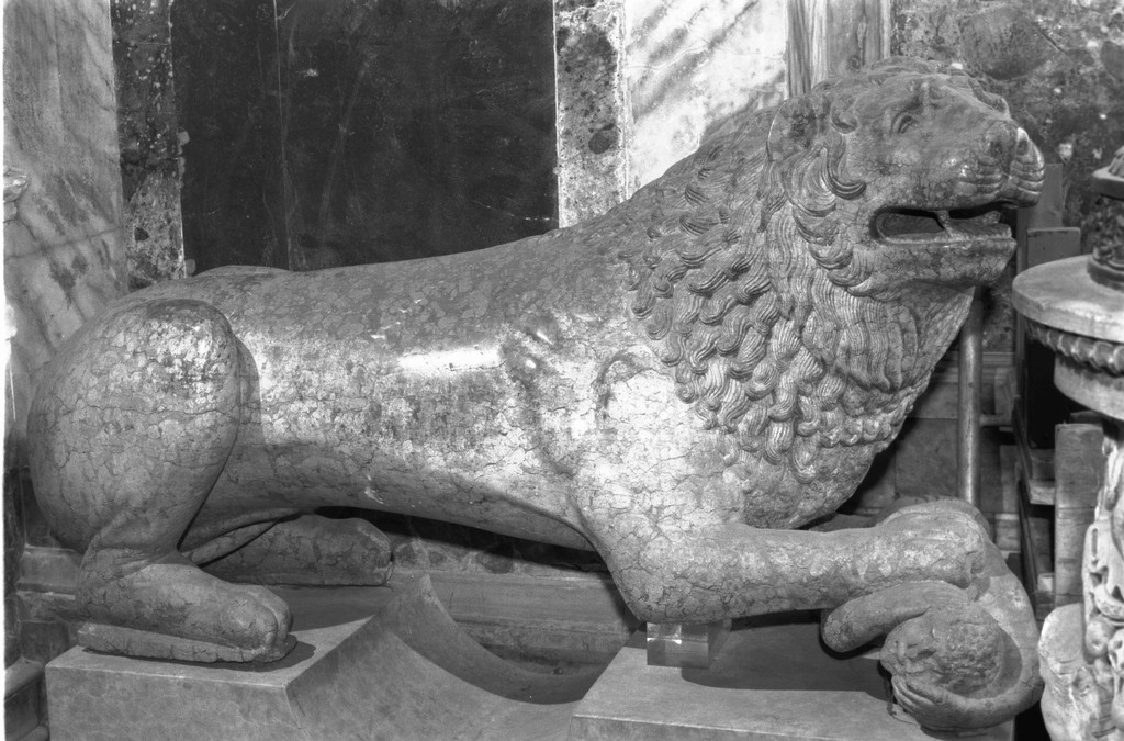 leone stiloforo (scultura) - ambito veneto (metà sec. XIII)