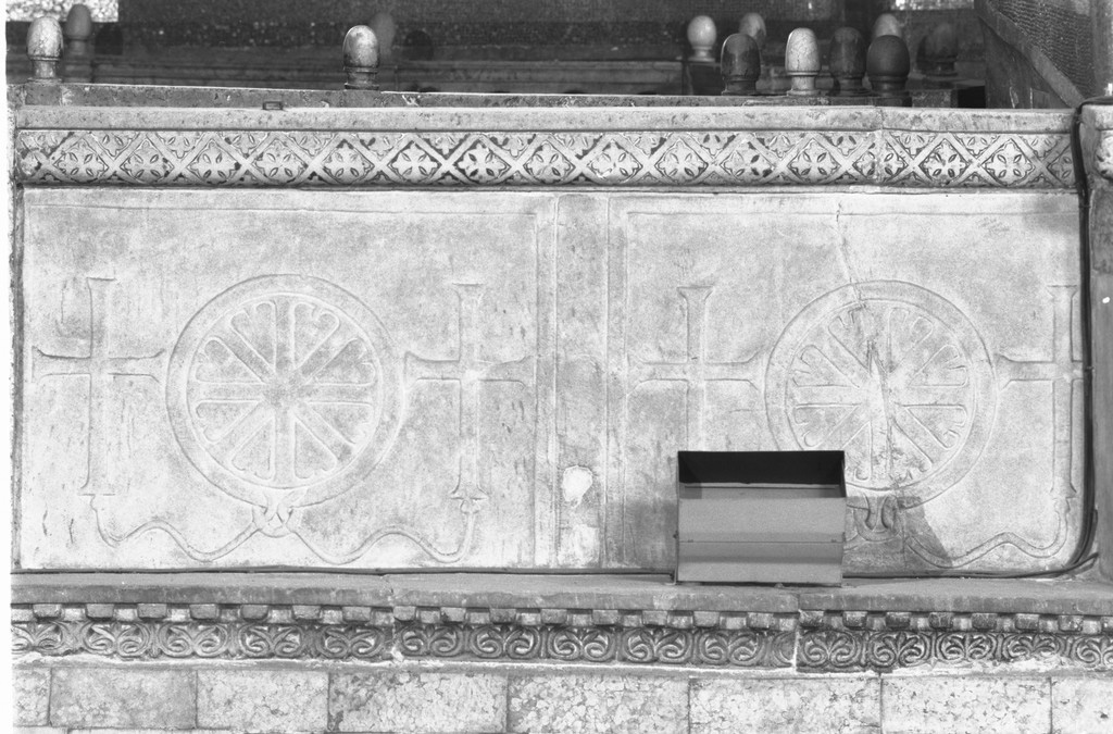 pluteo, elemento d'insieme - ambito greco (fine sec. VI)