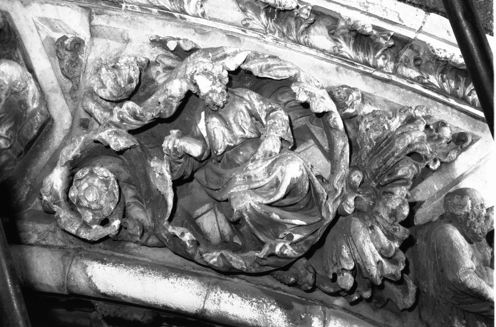 Santo (rilievo, elemento d'insieme) di Giovanni di Martino da Fiesole (attribuito) (prima metà sec. XV)