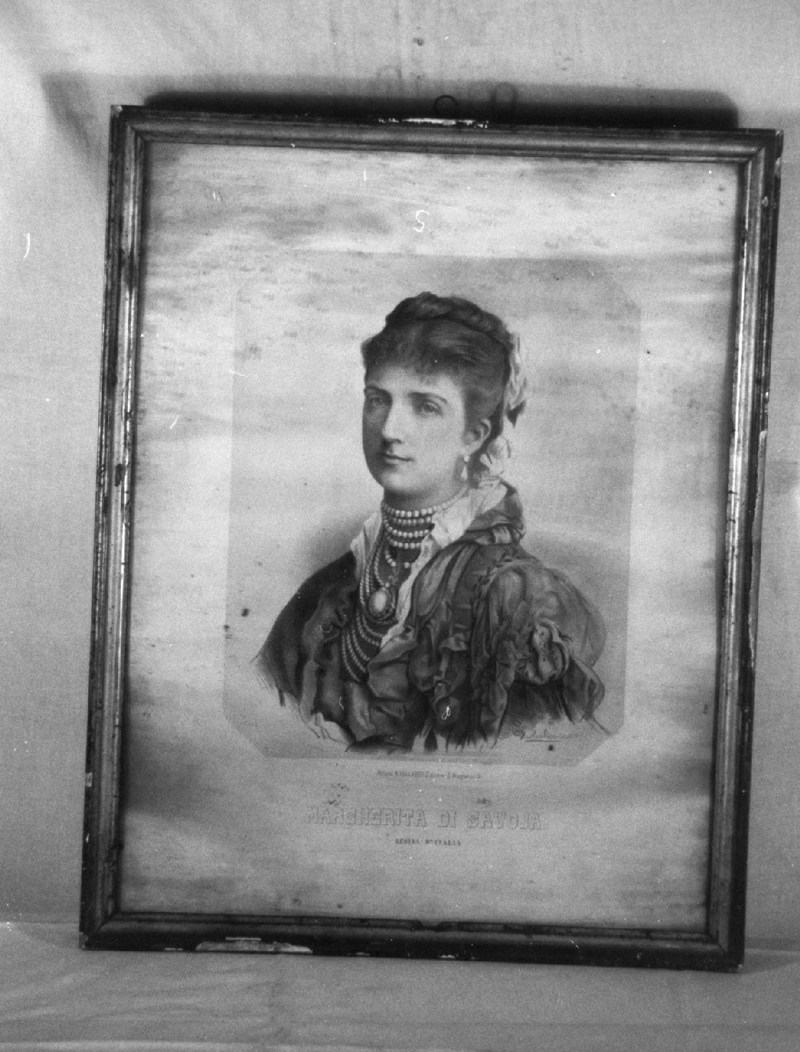 Margherita di Savoia regina d'Italia, ritratto ufficiale di Margherita di Savoia (stampa) - ambito Italia settentrionale (sec. XIX)