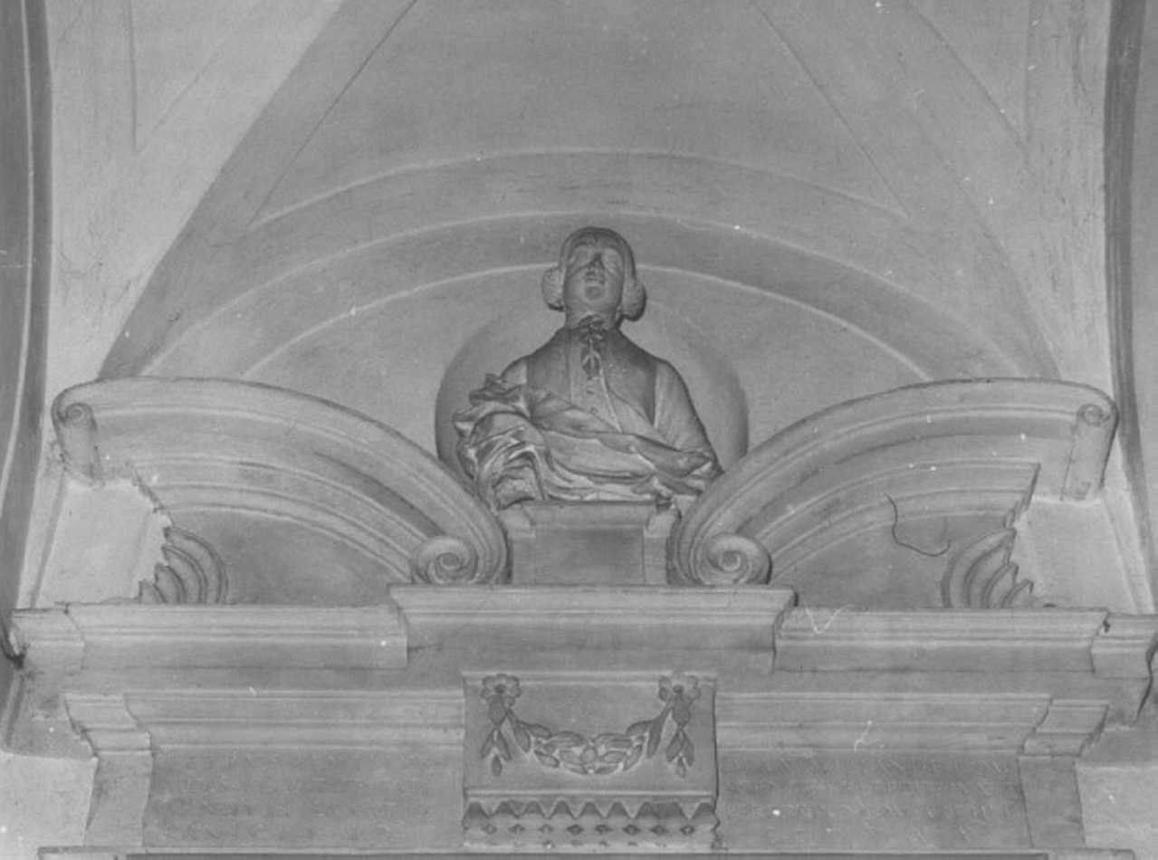 busto ritratto d'uomo (busto) di Muttoni Gaetano (maniera), Pellegrini Ignazio (attribuito) (sec. XVIII)