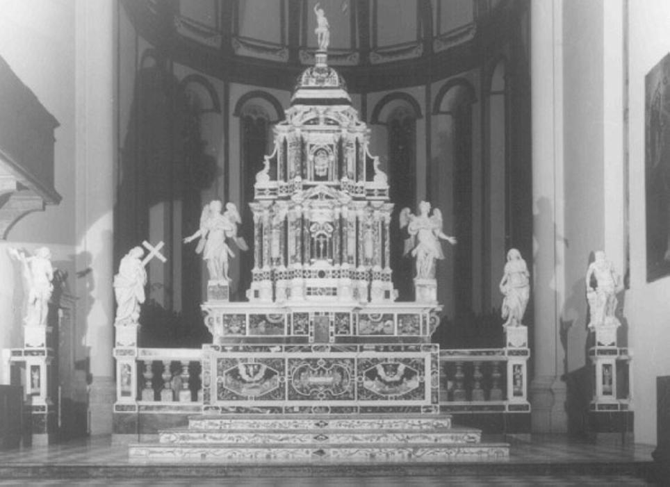 altare maggiore di Bovio Da Feltre, Corbarelli Antonio, Corbarelli Domenico, Corbarelli Francesco, Corbarelli Benedetto (sec. XVII)