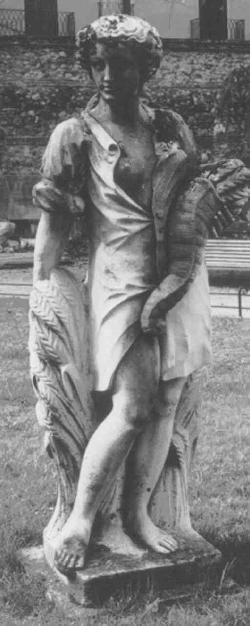 figura allegorica femminile (statua, elemento d'insieme) - bottega veneta (secc. XIX/ XX)