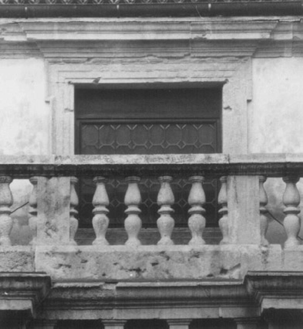 mostra di finestra di Palladio Andrea (sec. XVI)