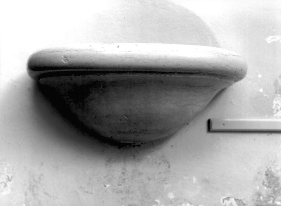 acquasantiera da parete - ambito veneto (sec. XVIII)