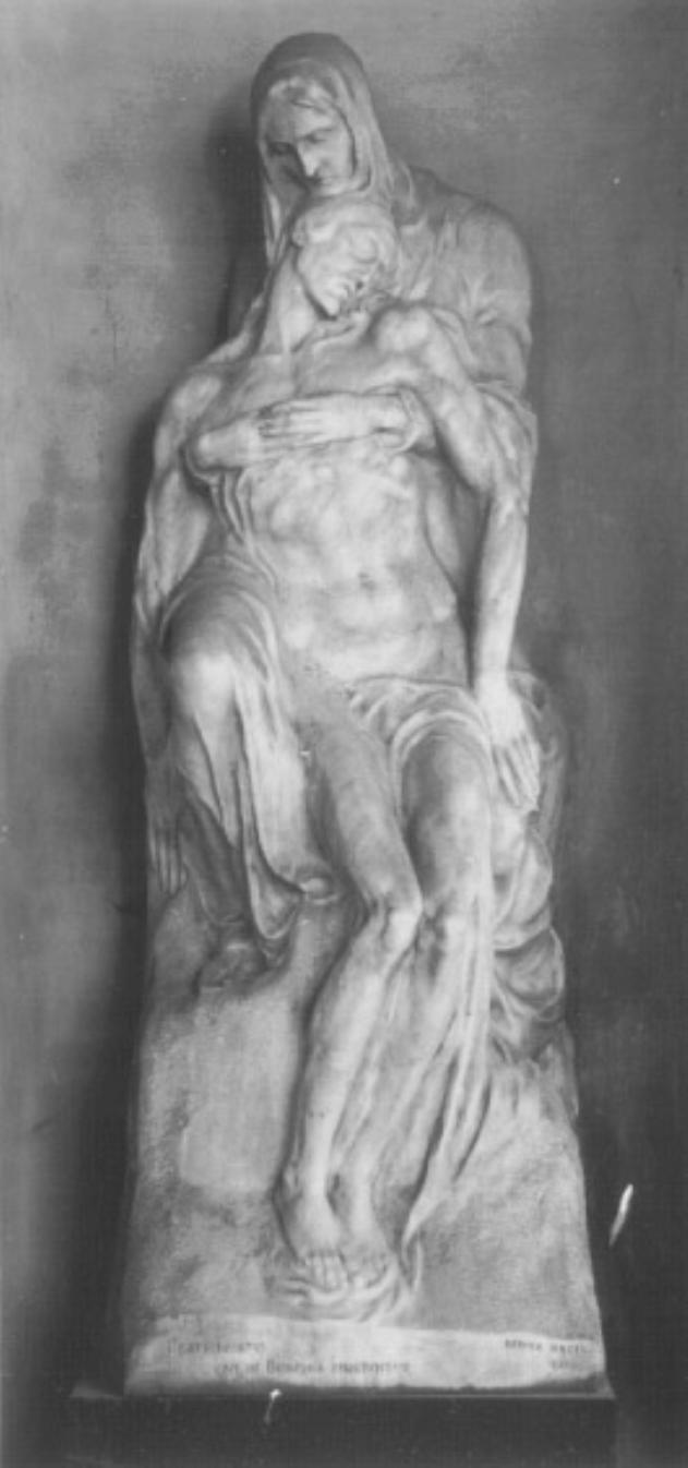 Pietà (monumento funebre) di Dazzi Arturo (sec. XX)