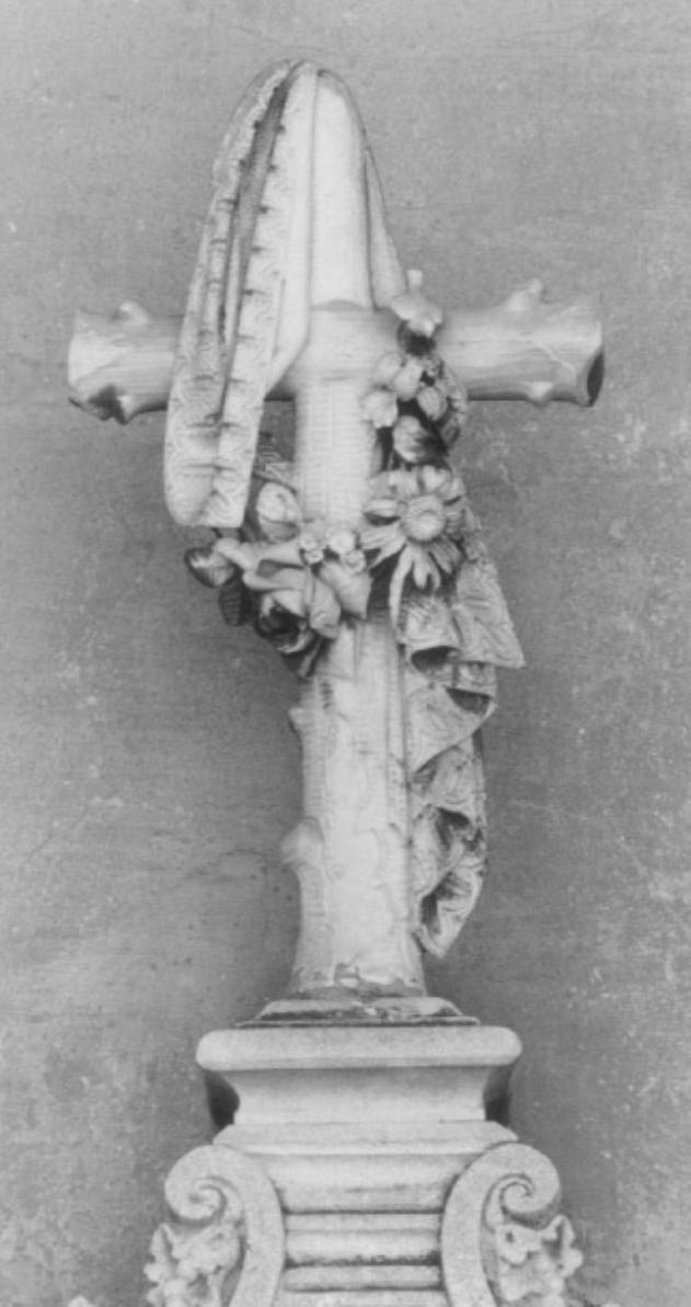 croce con drappo e corona funebre (scultura) - ambito veneto (sec. XIX)