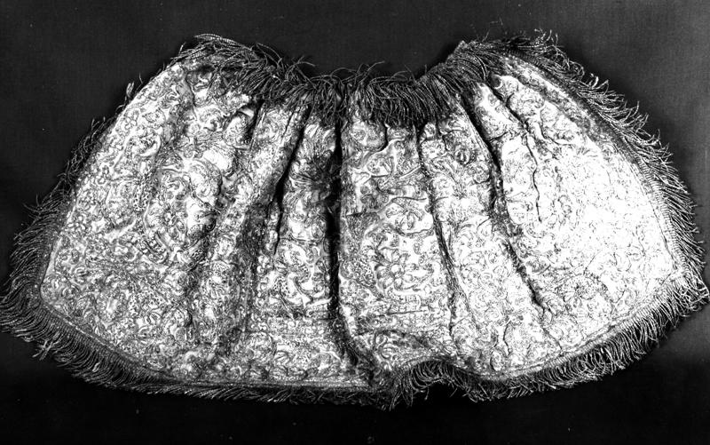 conopeo di pisside - manifattura veneziana (fine/inizio secc. XVII/ XVIII)