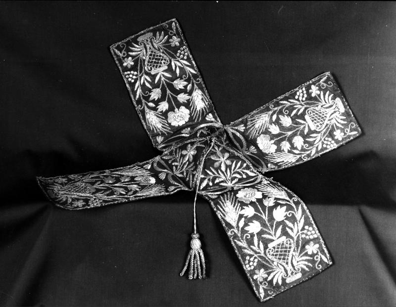 conopeo di pisside - manifattura veneta (sec. XVII)