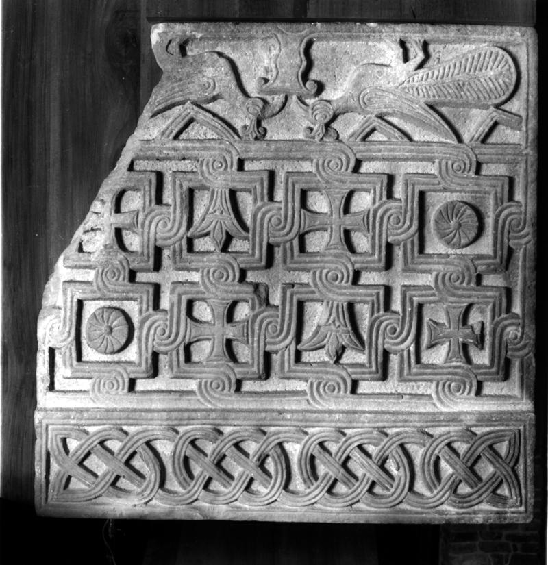 pluteo, frammento - ambito veneto (sec. IX)