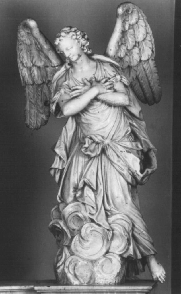 angelo adorante (statua) di Danieletti Giovanni (sec. XVIII)