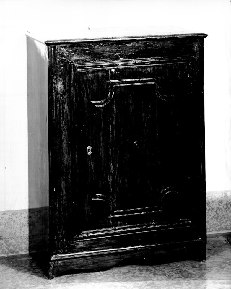 credenzina - ambito veneto (sec. XVIII)