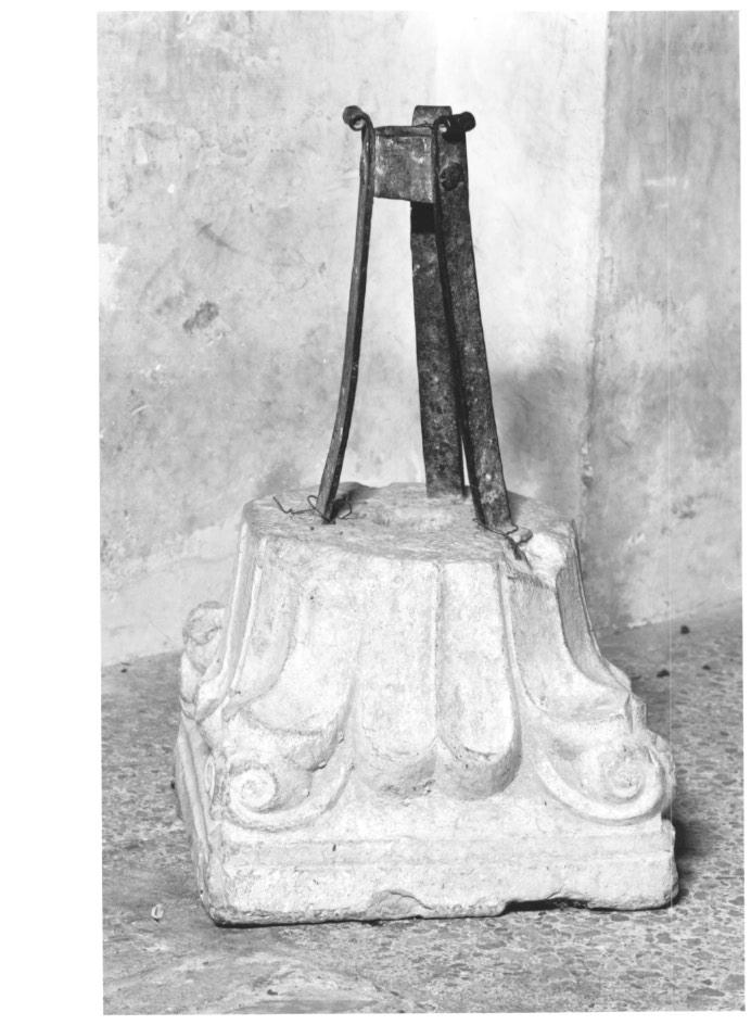 base portainsegne - ambito veneto (secc. XIII/ XIV)