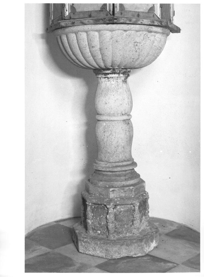 fonte battesimale - a fusto - ambito veneto (sec. XVII)