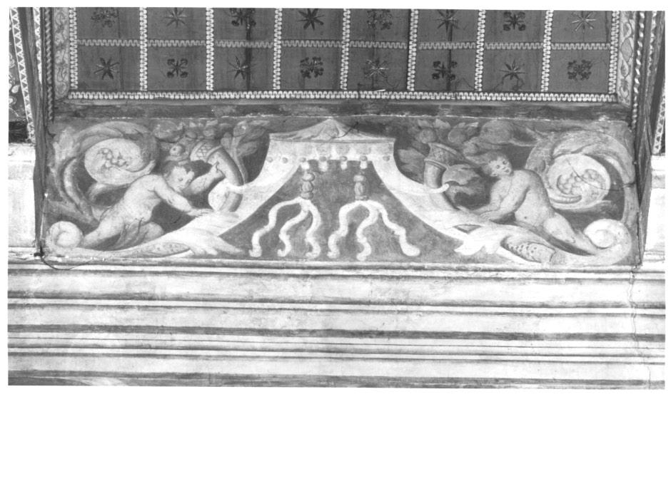motivi decorativi vegetali con putti con cornucopia/ simboli della passione (dipinto, elemento d'insieme) - ambito veneto (sec. XVI)