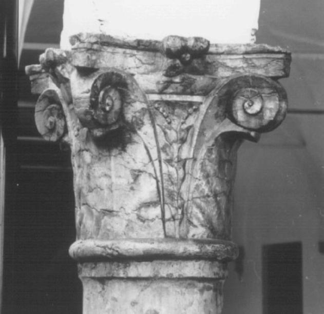 motivi decorativi a rosetta/ fiori/ caulicoli (capitello) di Luca Da Fiume, Giovanni Da Padova, Lorenzo Da Bologna (sec. XV)