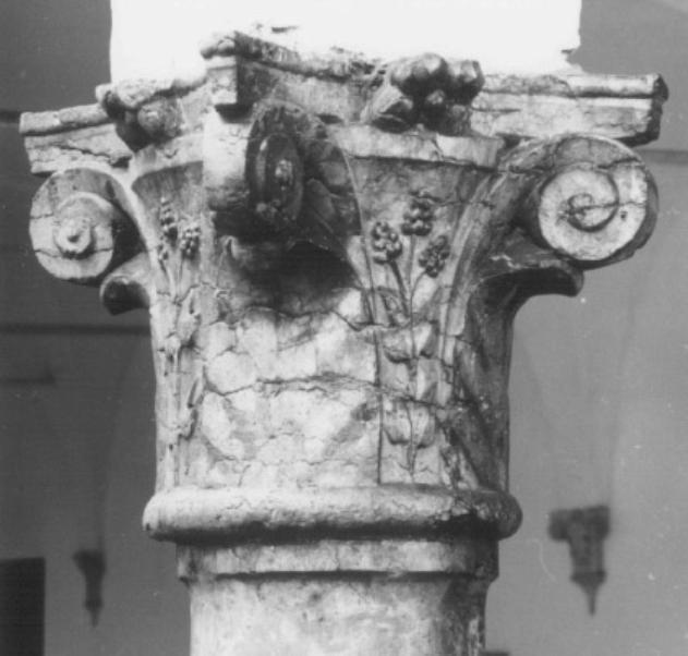 motivi decorativi a rosetta/ caulicoli/ fiori (capitello) di Luca Da Fiume, Giovanni Da Padova, Lorenzo Da Bologna (sec. XV)