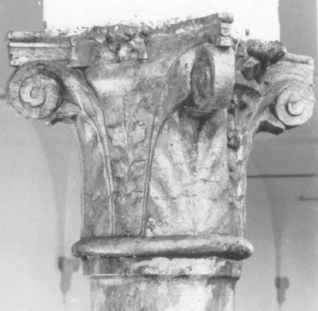 motivi decorativi a rosette/ caulicoli/ motivi fitomorfi (capitello) di Luca Da Fiume, Giovanni Da Padova, Lorenzo Da Bologna (sec. XV)