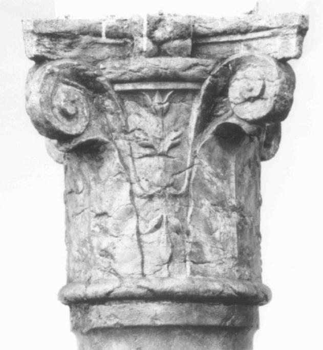motivi decorativi fitomorfi/ caulicoli/ acanto (capitello) di Luca Da Fiume, Giovanni Da Padova, Lorenzo Da Bologna (sec. XV)