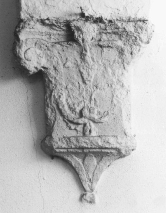 Foglie lanceolate/ volute/ motivo vegetale (pietra d'imposta) di Giuliano Da Porlezza, Luca Da Fiume, Giovanni Da Padova, Lorenzo Da Bologna (sec. XV)