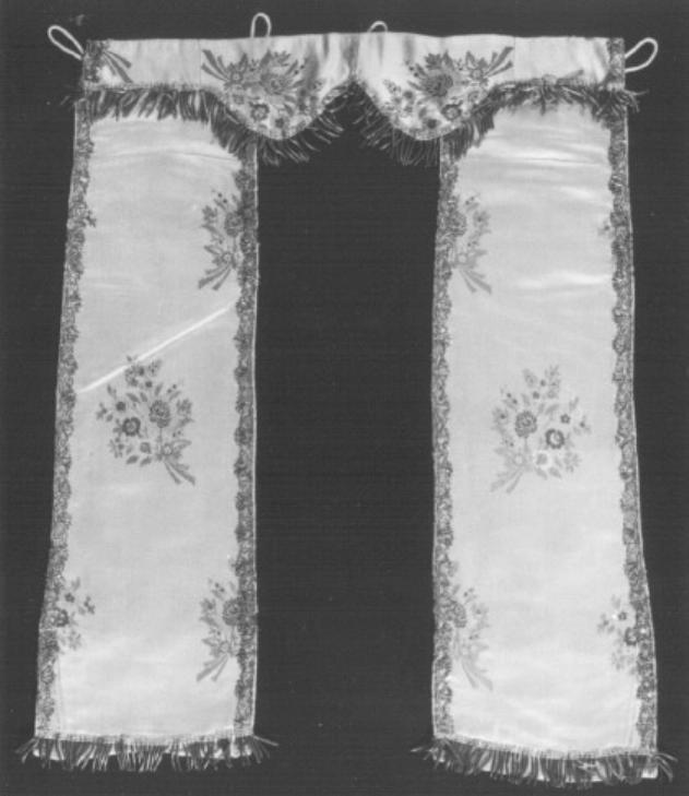 conopeo di tabernacolo - manifattura italiana (fine/inizio secc. XIX/ XX)