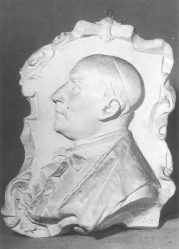ritratto di Papa Leone XIII (rilievo) di Novelli Pietro (sec. XX)