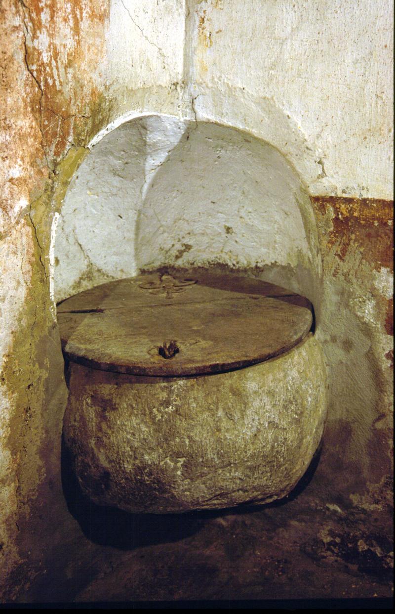 fonte battesimale - manifattura cadorina (sec. XVII)