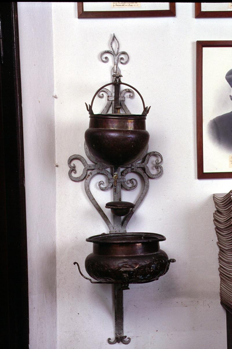 lavabo da sacrestia - manifattura veneta (fine/inizio secc. XIX/ XX)