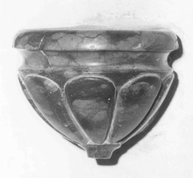acquasantiera da parete - ambito veneto (metà sec. XVII)