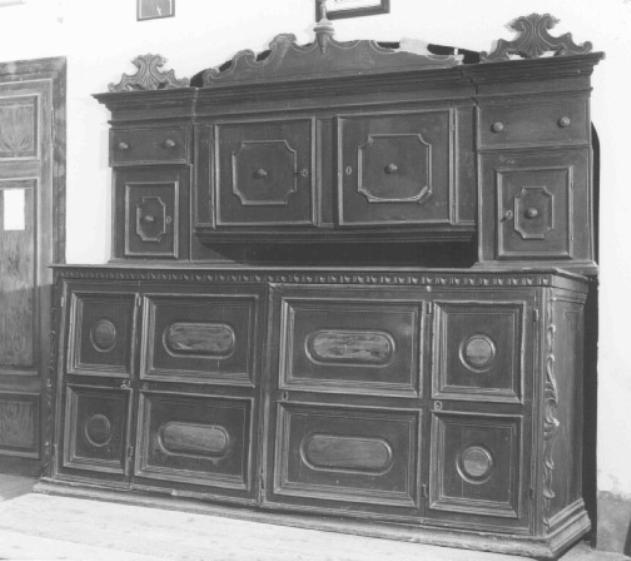 cassettone - ambito veneto (sec. XVII)