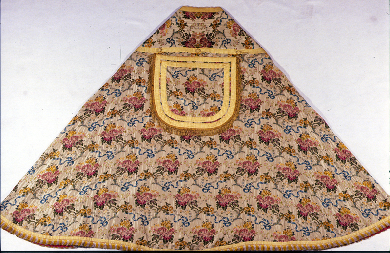 piviale - bottega veneta (seconda metà sec. XIX)