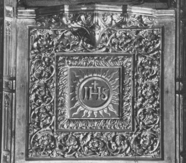 Monogramma cristologico (rilievo) di Dall'Acqua Luigi, Michieli Pietro (sec. XX)