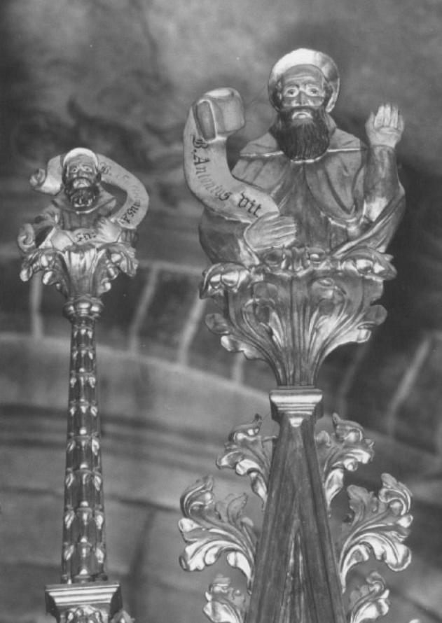 Beati con cartigli (scultura) di Dall'Acqua Luigi, Michieli Pietro (sec. XX)
