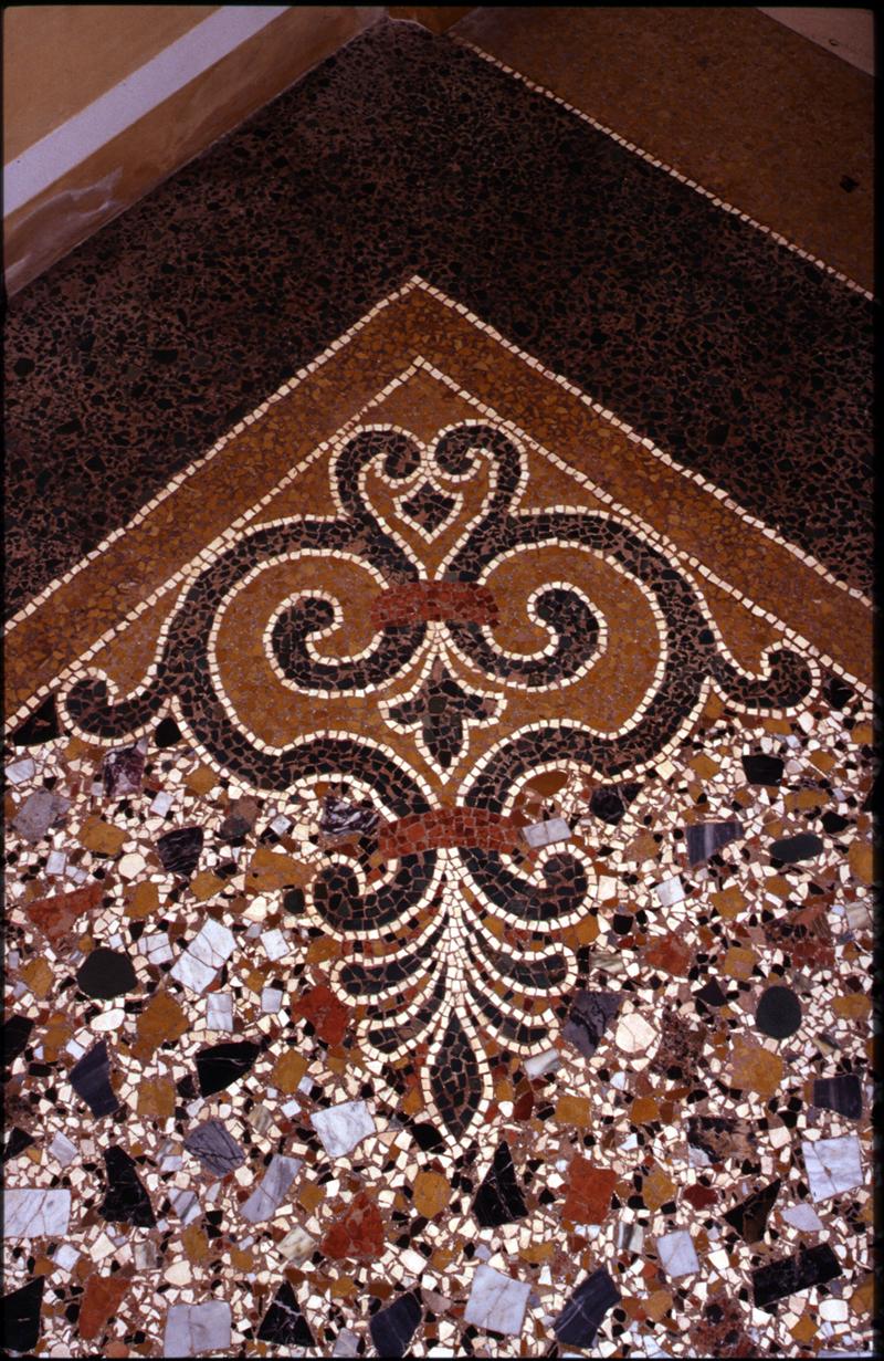 motivo decorativo a volute con palmetta (pavimento) - manifattura veneta (prima metà sec. XIX)
