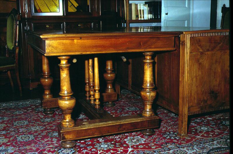 tavolo - manifattura veneta (seconda metà sec. XIX)