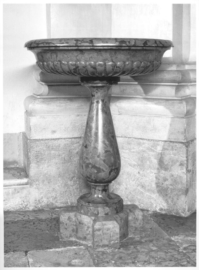 acquasantiera - a fusto - ambito veneto (inizio sec. XIX)