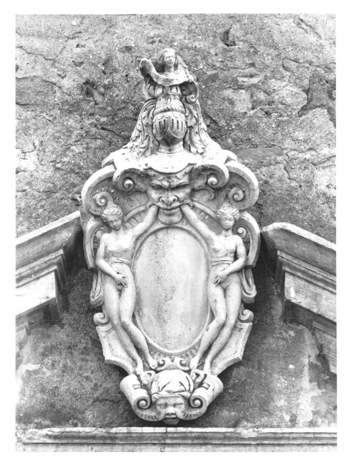 cornice con motivi decorativi e figure (scultura) - ambito veneto (fine/inizio secc. XVI/ XVII)
