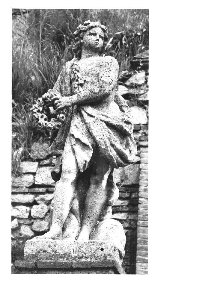 figura maschile con ghirlanda di fiori (statua) - ambito veneto (secc. XVII/ XVIII)